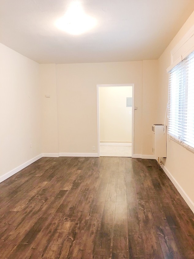 Primary Photo - Alexandria Tower Apartments