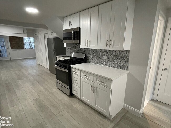 Building Photo - Newly Renovated Ft. Greene Garden Apt.