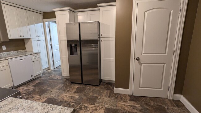 Foto del edificio - 3-Bedroom, 1-Bathroom Duplex Home for Rent in Perry