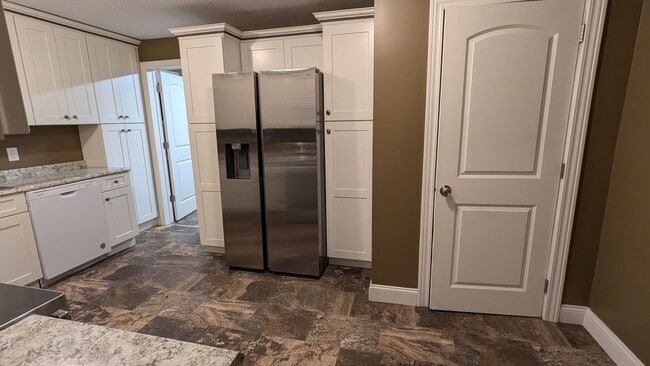 Building Photo - 3-Bedroom, 1-Bathroom Duplex Home for Rent in Perry