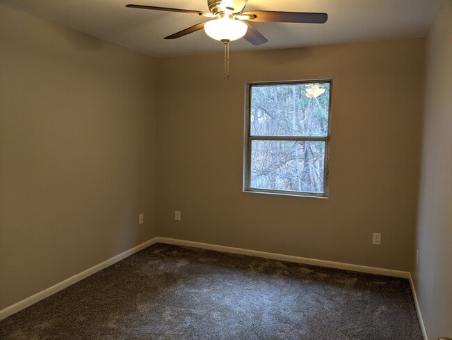 Foto del edificio - 25D Pine Ln