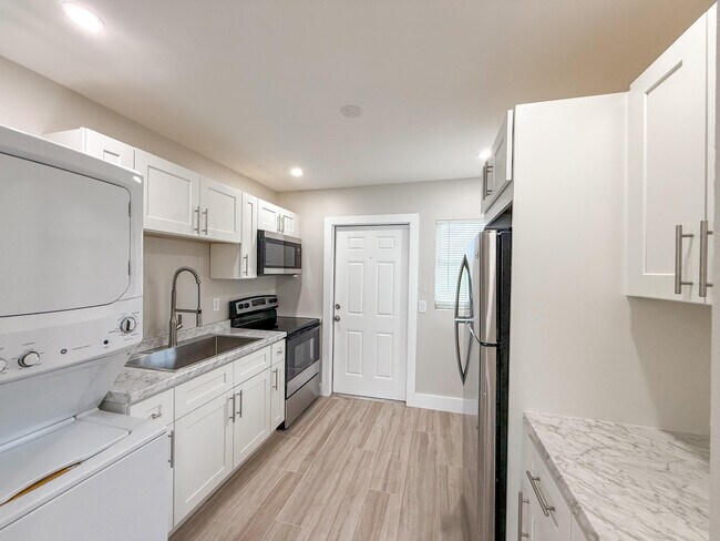 Foto del edificio - 821 3rd St