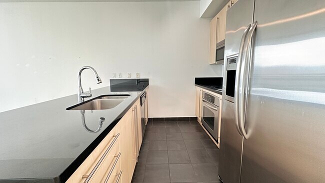 Foto del edificio - 79 SW 12th St