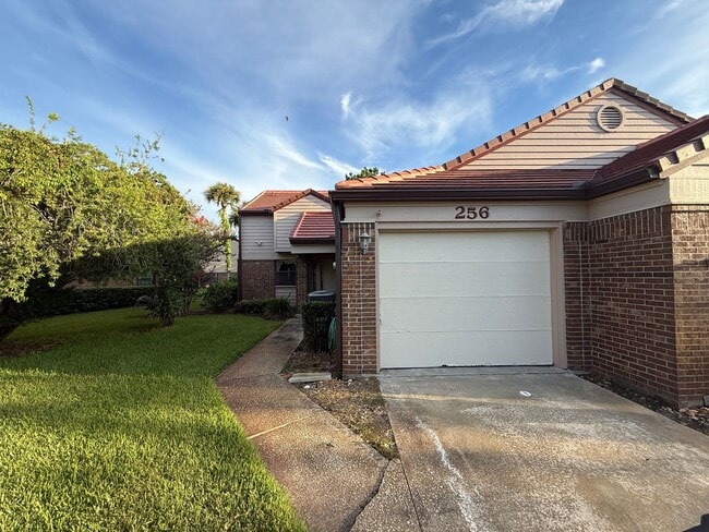 Foto del edificio - Spacious 2 bedroom, 2 bathroom home