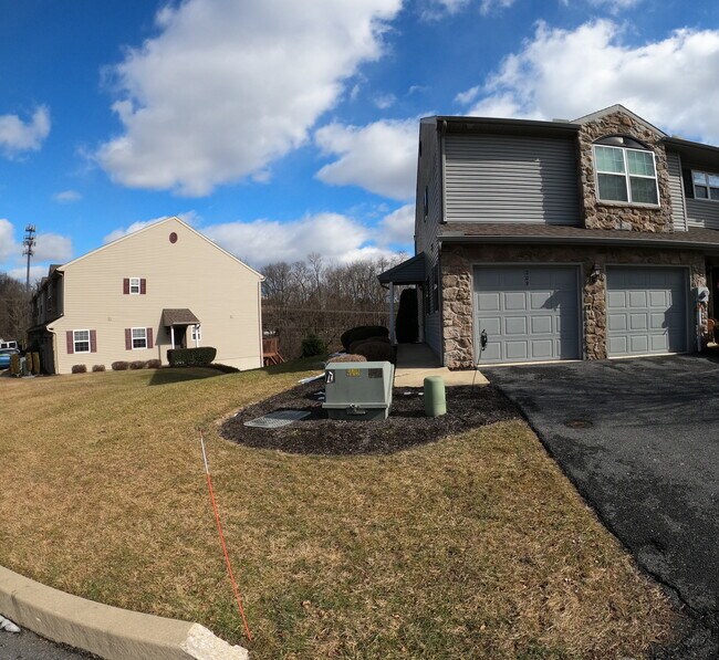 Foto del edificio - 209 Wooley Hollow Ct