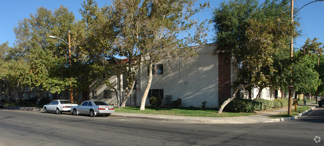 Building Photo - Sol y Cielo Apartments