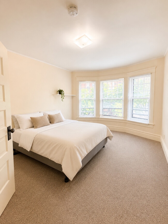 Upstairs Bedroom - 518 Monroe St
