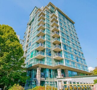 Building Photo - 1889 Alberni St