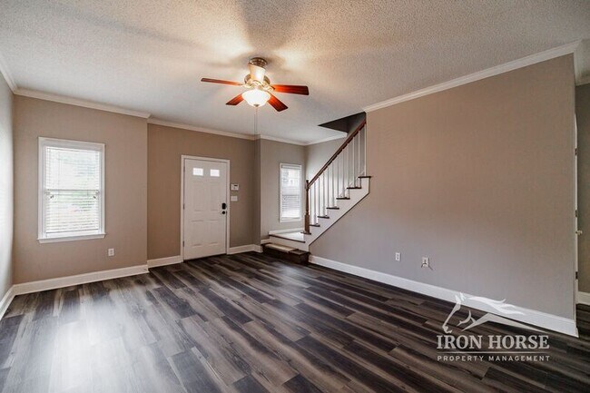 Building Photo - 393 Old Epps Bridge Rd