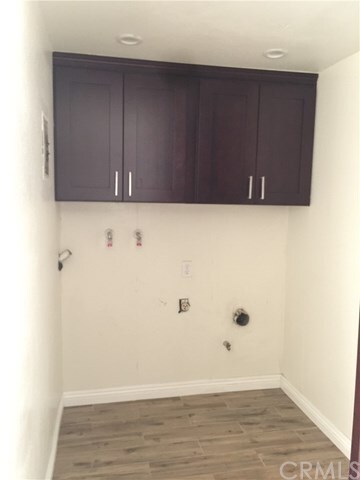 Foto del edificio - 6881 Homer St
