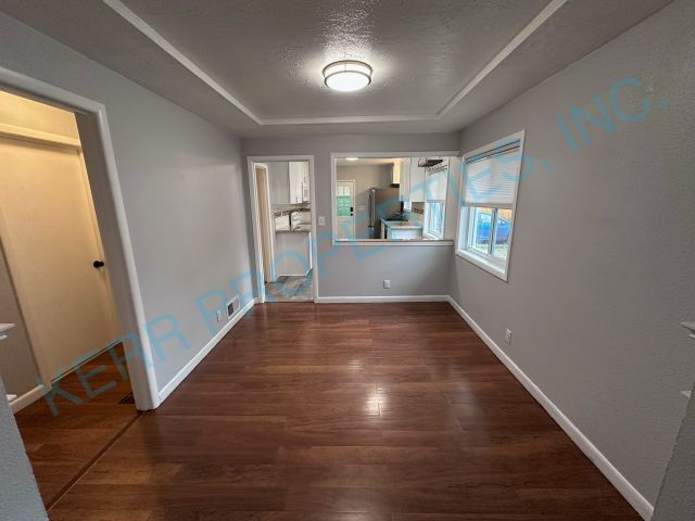 Building Photo - Charming 2-Bedroom Retreat with 2 Full Bat...