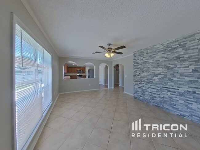 Building Photo - 901 Basilica Ln