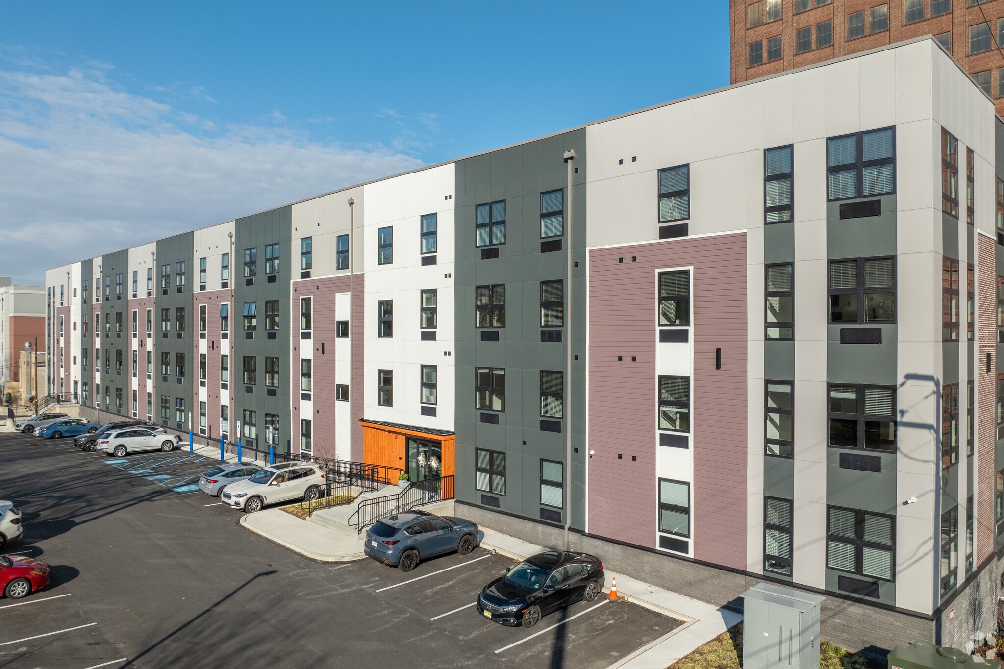 Six 10 Flats photo 6
