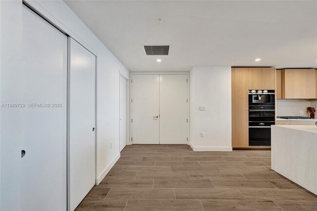 Foto del edificio - 900 N Ocean Blvd