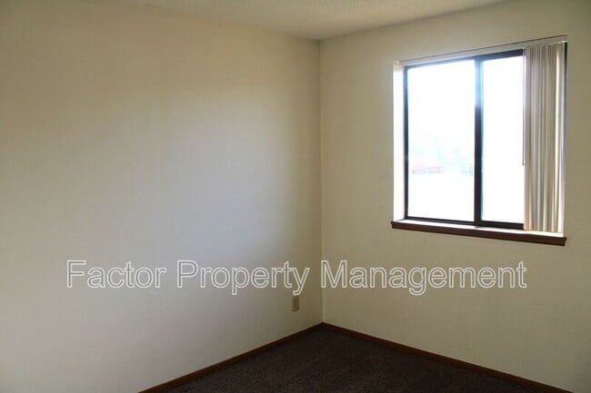 Foto del edificio - 1510 Warren St