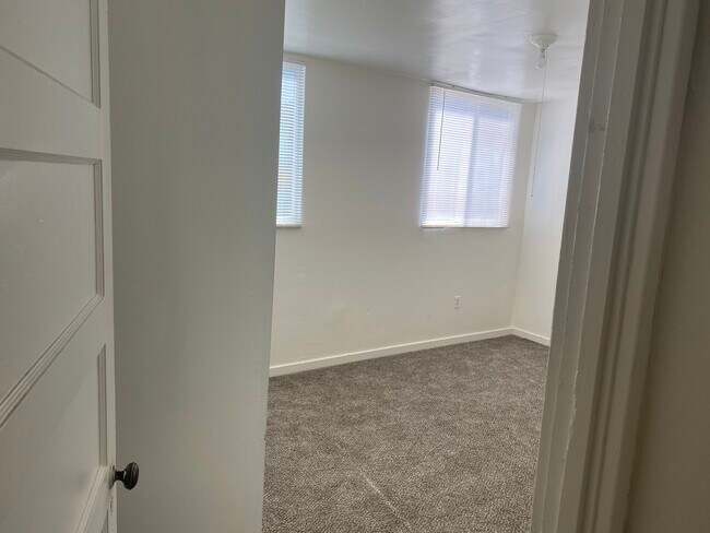 Foto del edificio - 600 Gregory Ln