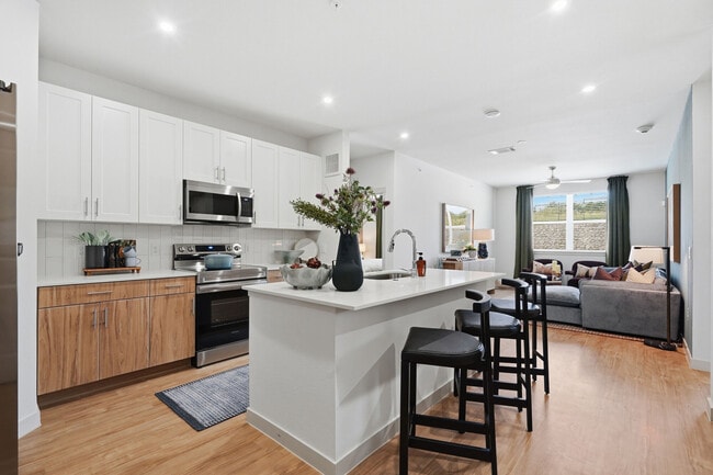 Building Photo - The Breckyn