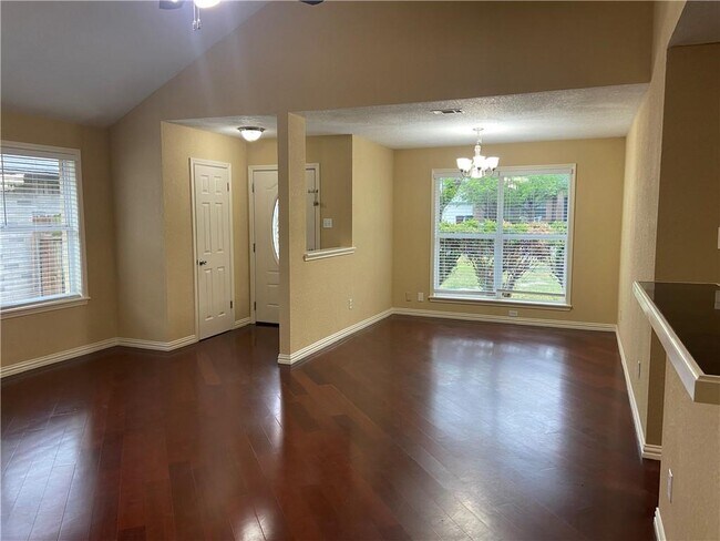 Building Photo - 700 David Curry Dr