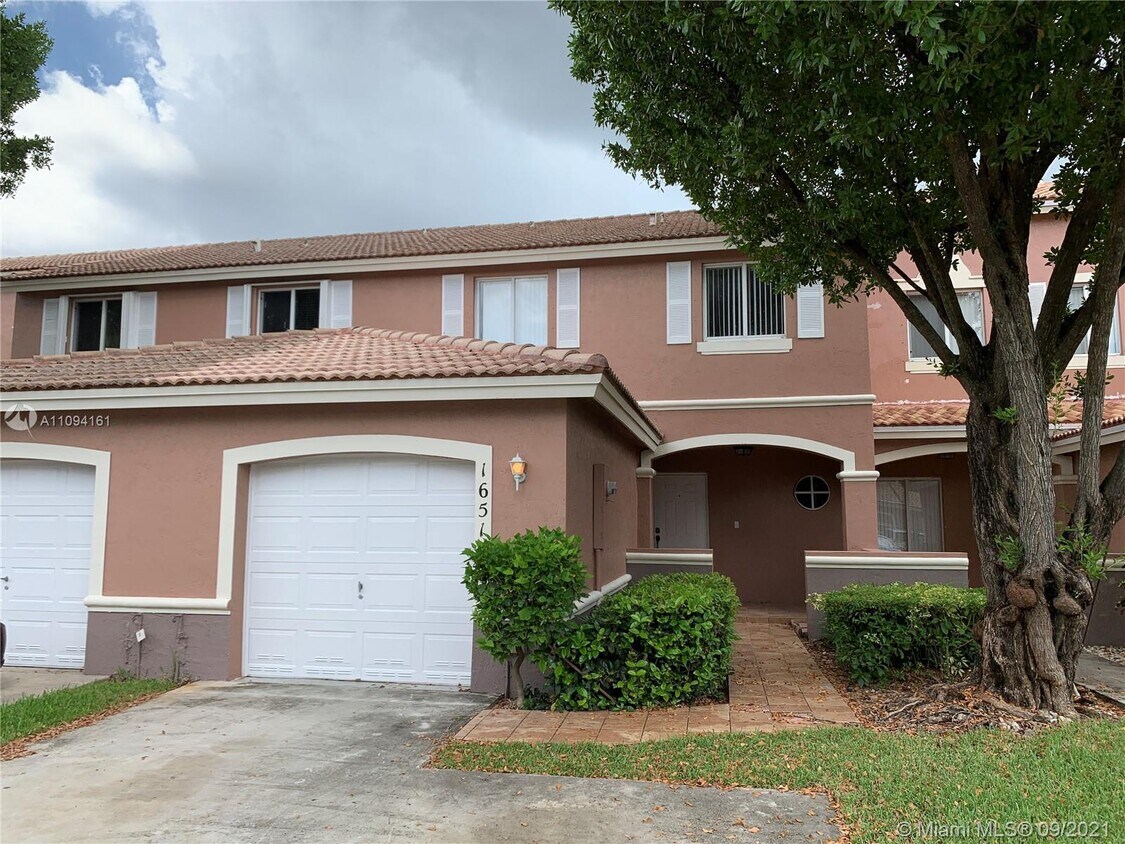 Primary Photo - 16511 SW 71st Terrace
