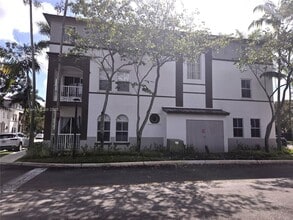 Building Photo - 4465 SW 160th Ave