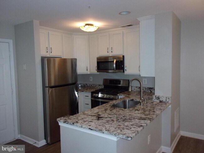 Foto del edificio - 11844 Breton Ct