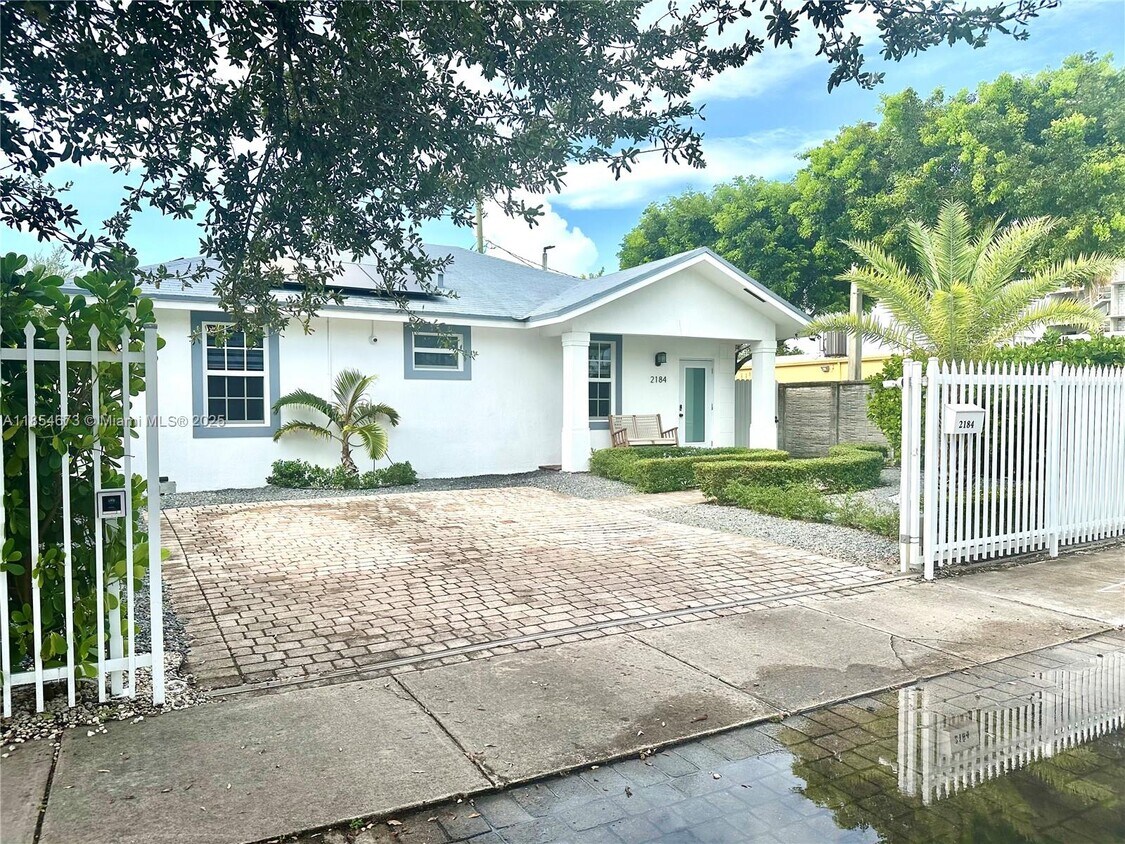 Foto principal - 2184 NW 86th Terrace