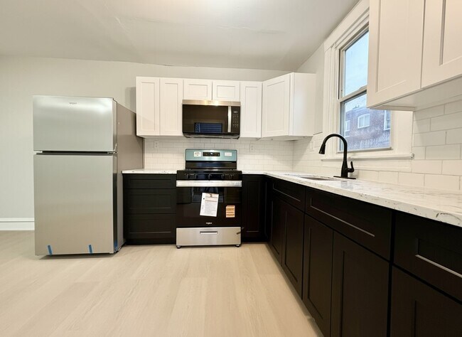 Foto del edificio - 7116 Seaford Ave