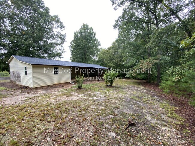 Building Photo - 2036 Mt Olive Rd