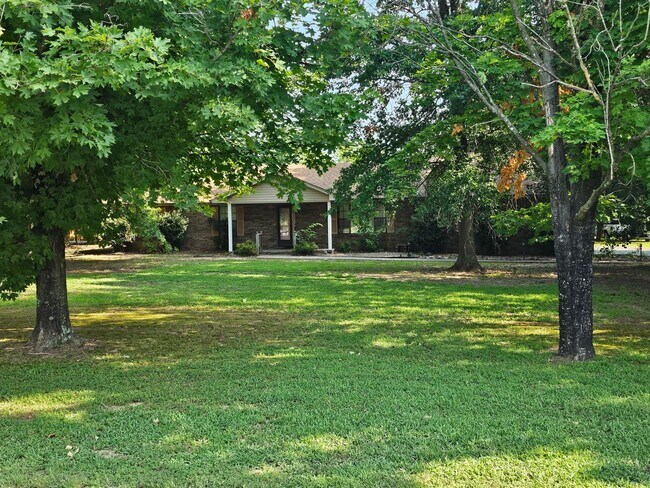 Foto del edificio - Large 3 Bedroom Home for Rent