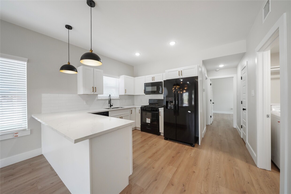 Foto del edificio - 402 E 37th St