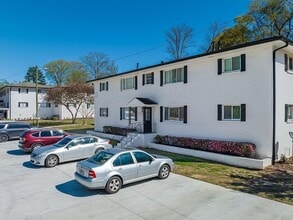 Interior Photo - Enclave Oakhurst Village