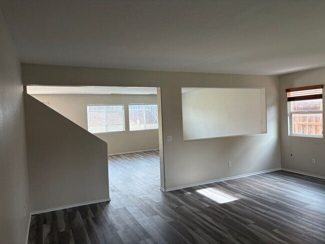 Building Photo - 28700 Lavatera Ave