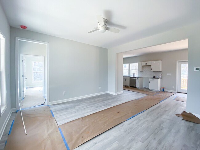 Foto del edificio - 814 Old Pittsboro Rd