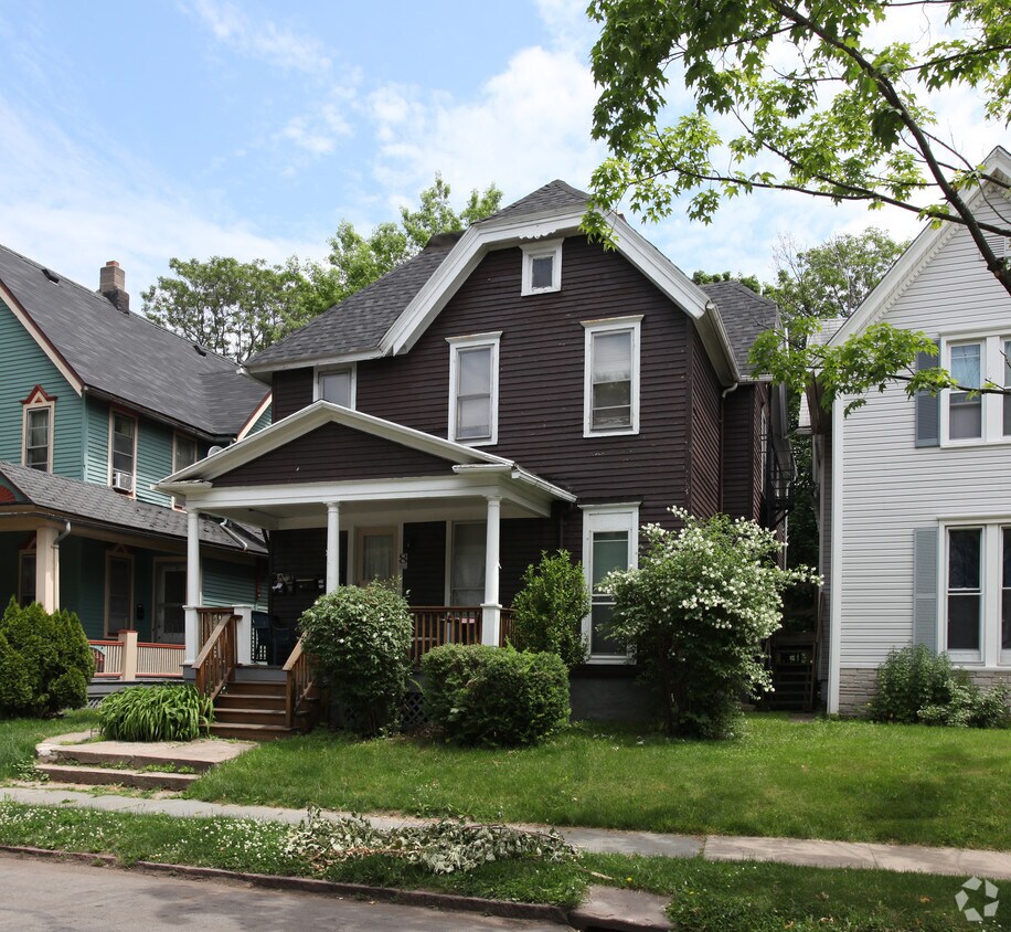 Building Photo - 8 Rowley St