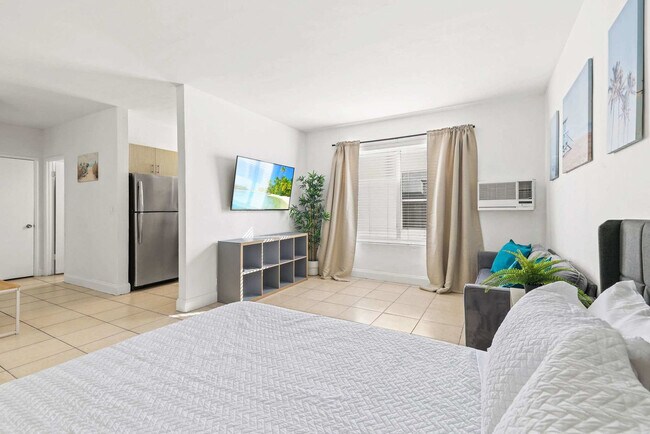 Foto del edificio - 7340 Harding Ave