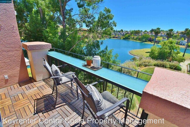 Building Photo - 3 br, 2 bath House - 30 Eagle Lake Place #32