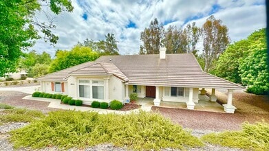 Building Photo - 1844 Palomares Rd