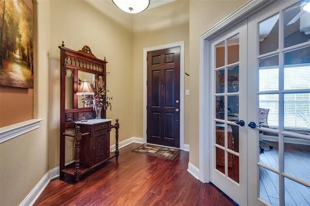 Foto del edificio - 1734 Boxwood Ln