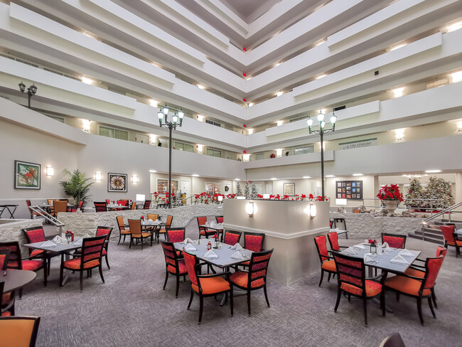 Common Dining Area - The Atriums Senior Living Community