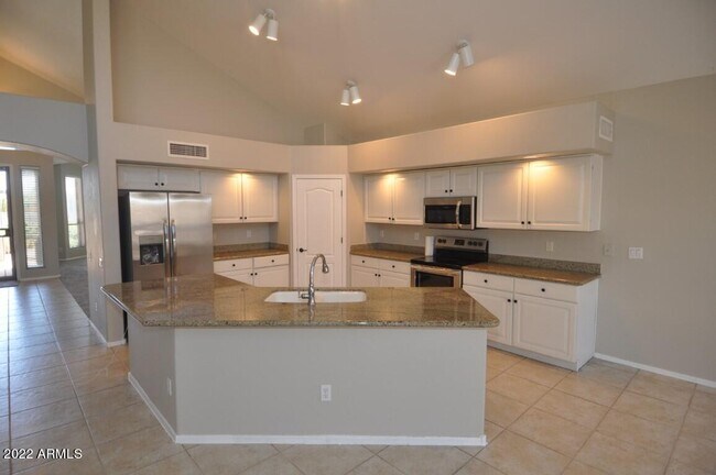 Foto del edificio - 6322 W Misty Willow Ln