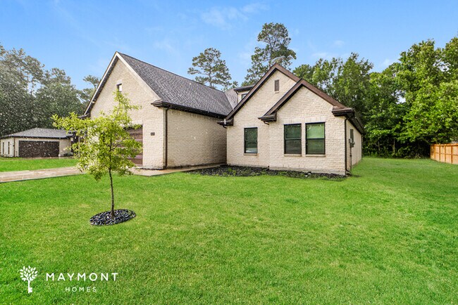 Foto del edificio - Stylish and Spacious 3-Bedroom Home