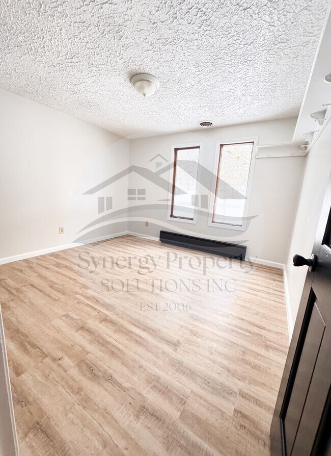 Foto del edificio - Lexington Schools Split Level