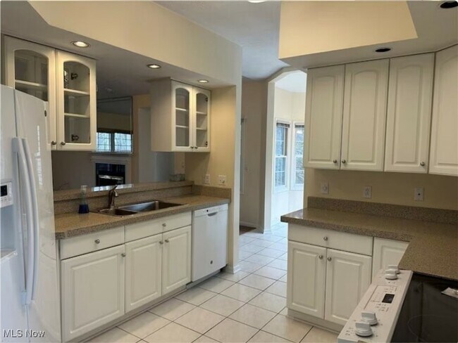 Building Photo - 475 Eagle Trce