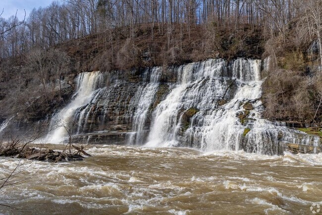 McMinnville is near outdoor opportunities, like Rock Island State Park.