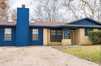 Building Photo - 4518 Sandra Lynn Dr
