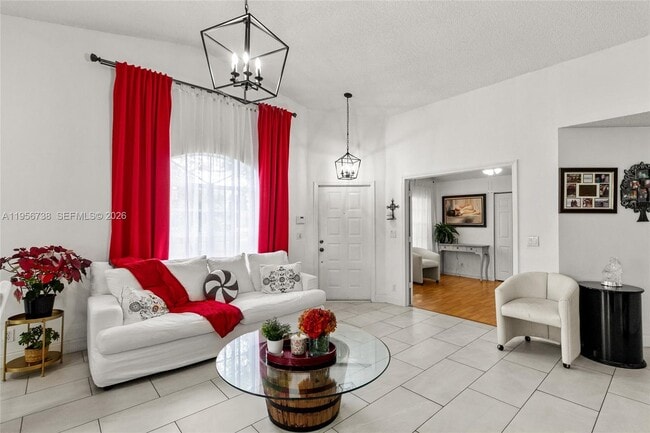 Foto del edificio - 6207 Floral Lakes Dr