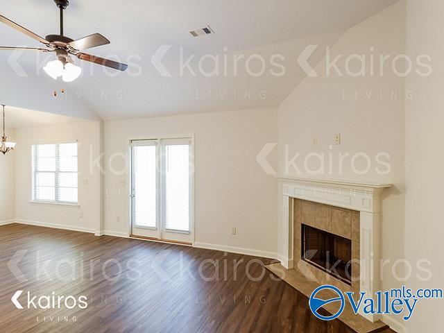 Building Photo - 711 Park Ln