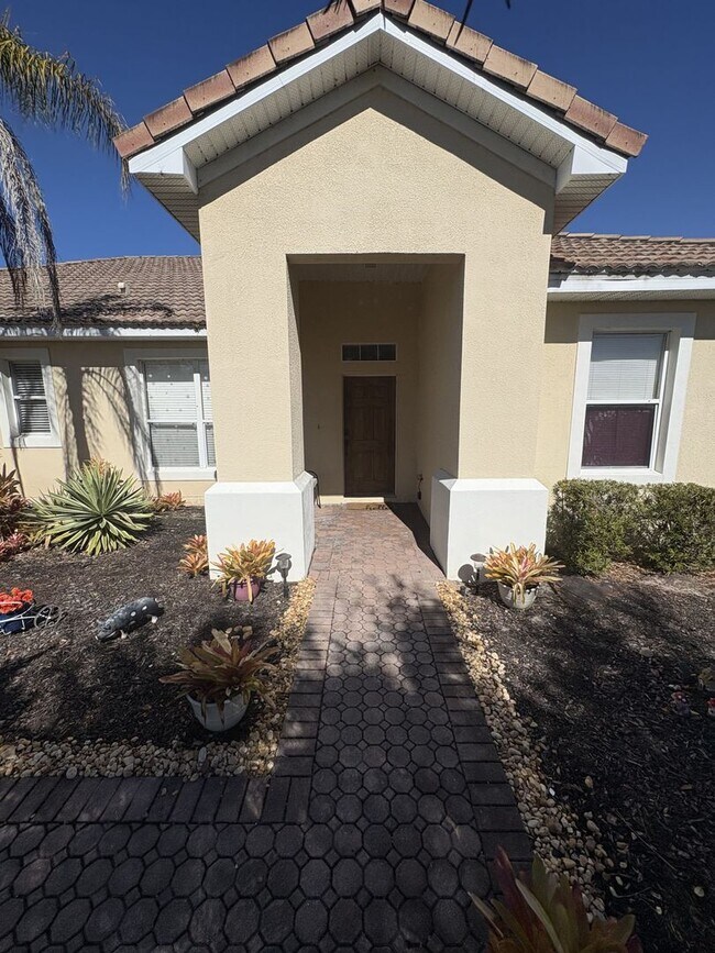 Foto del edificio - Florida Living Starts Here — Gated, Single-Story, Move-In Ready May 1!