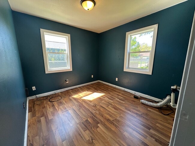 Foto del edificio - 2 Bedroom House in Webster City $750