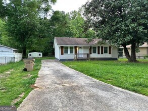 Building Photo - 8153 Attleboro Dr
